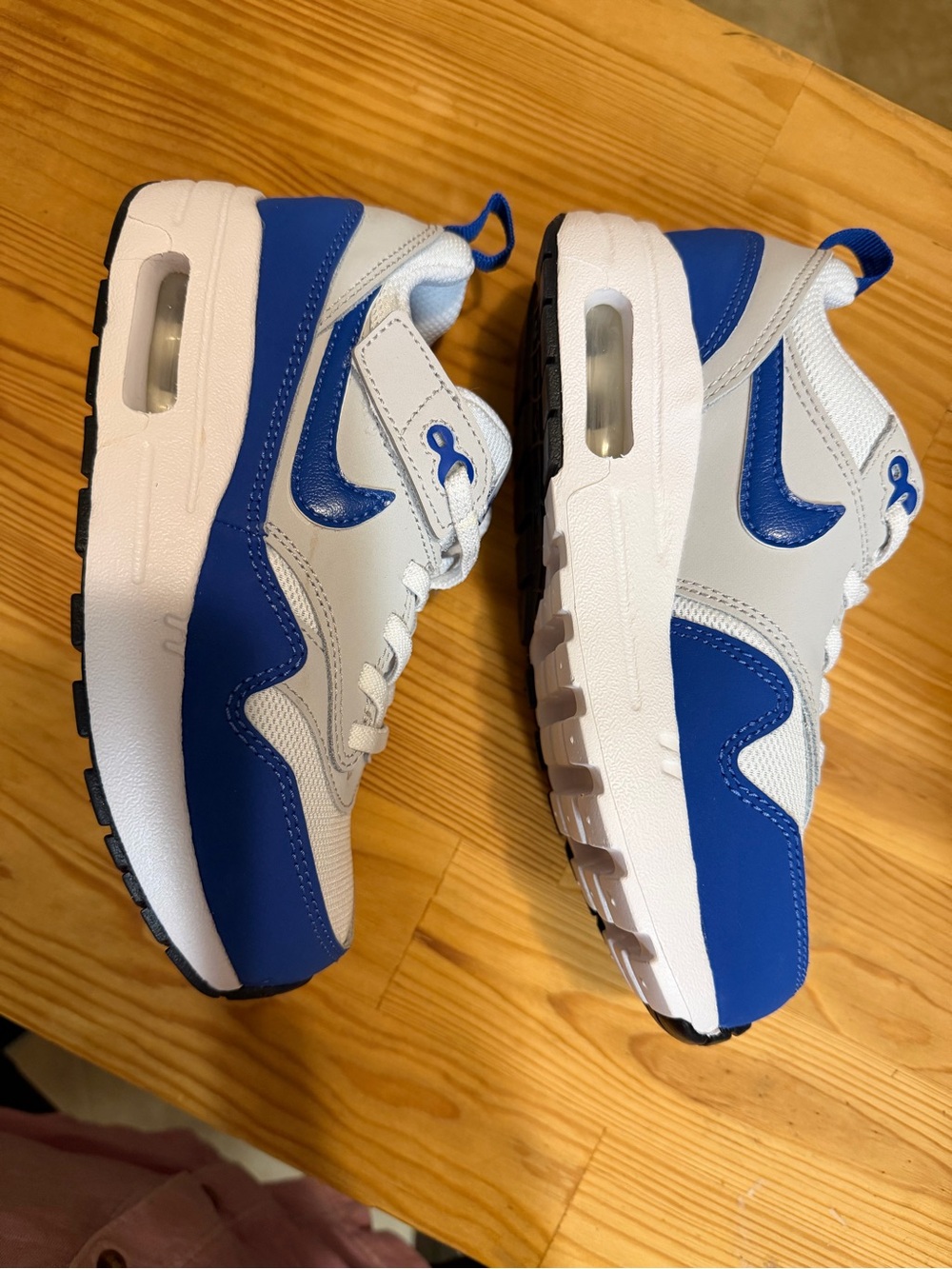 NWOT: Nike Air Max 1 Easy On Kids' Sneakers in the Royal Blue Colorway; Size 13C